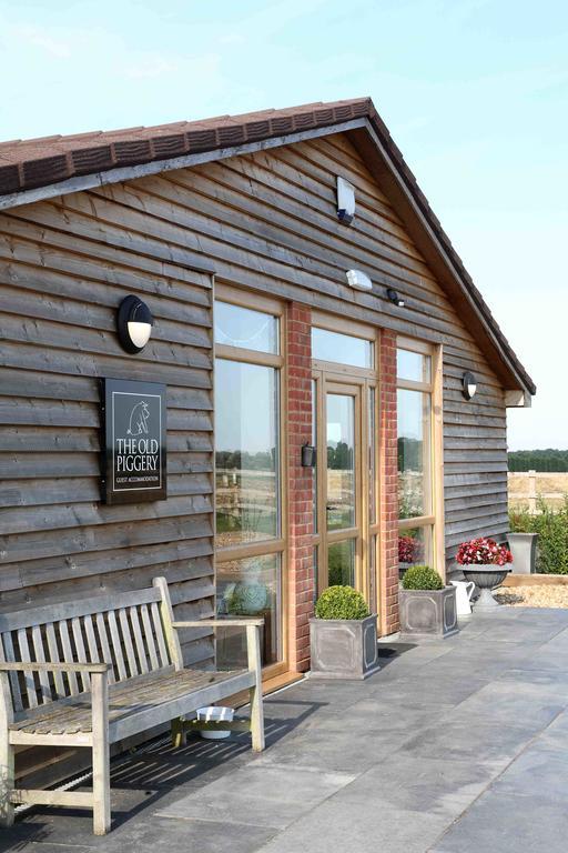 The Old Piggery Guest House & Yurts Bedford Exterior foto